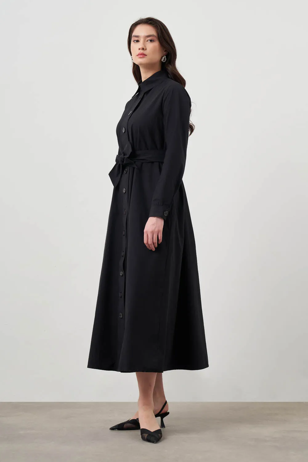 Mizalle-Button Up Belted Black Dress