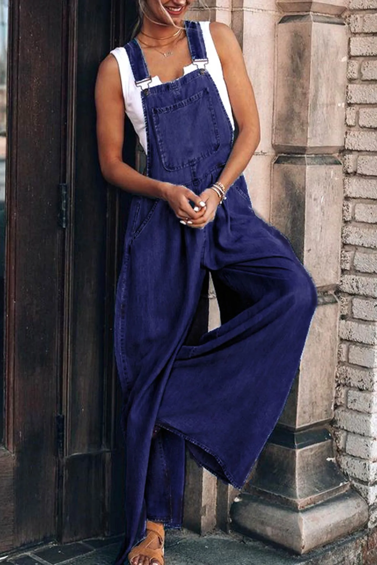 Sleeveless Pocket Front Loose Denim Jumpsuits