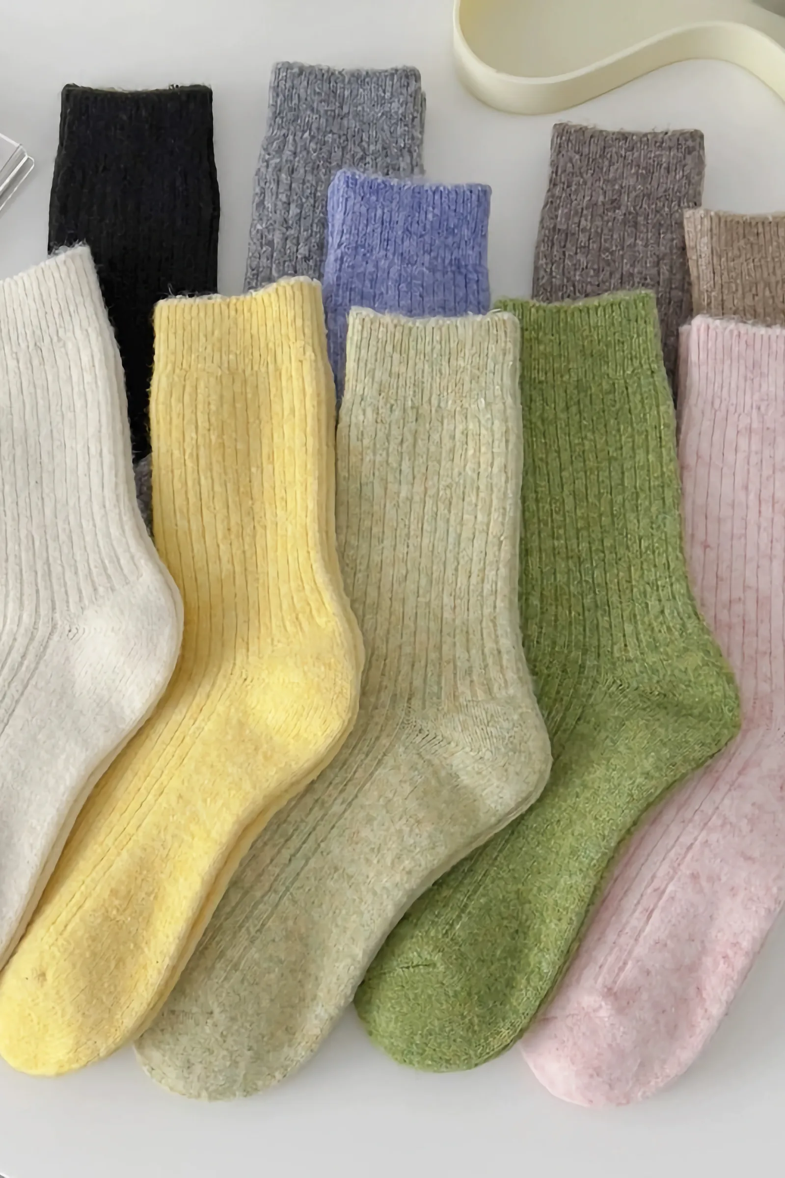 Solid Cashmere Warm Socks & Striped Wool Green Socks