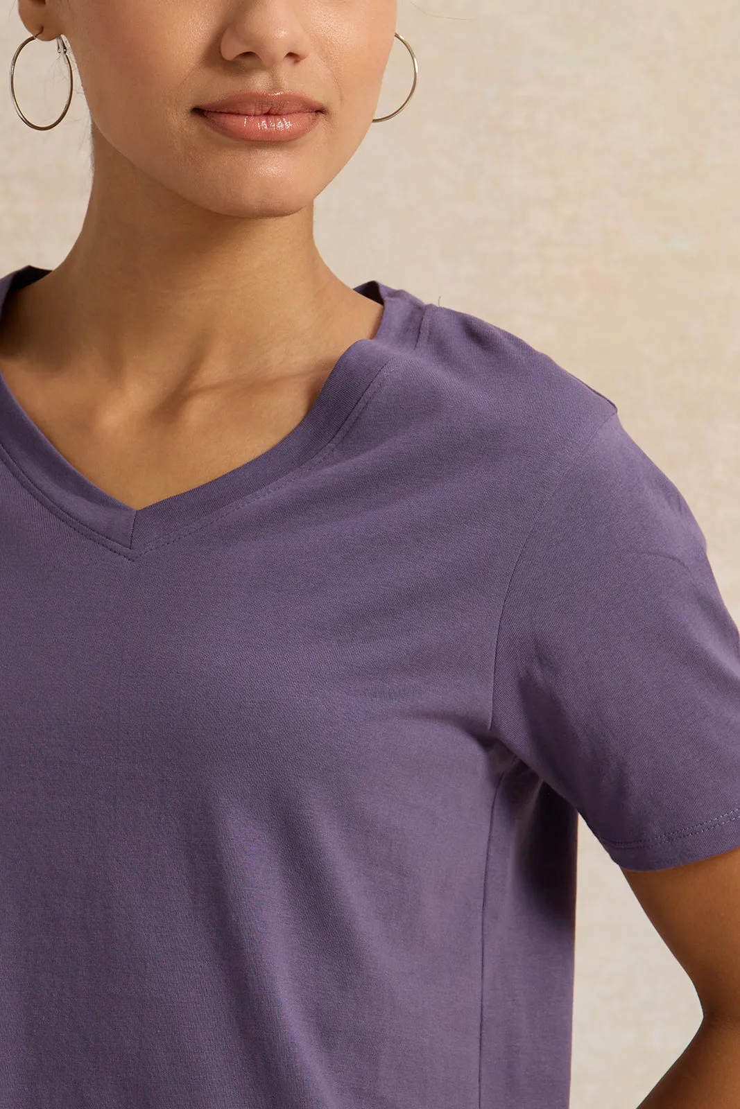 Women Purple Solid  V Neck T-Shirt